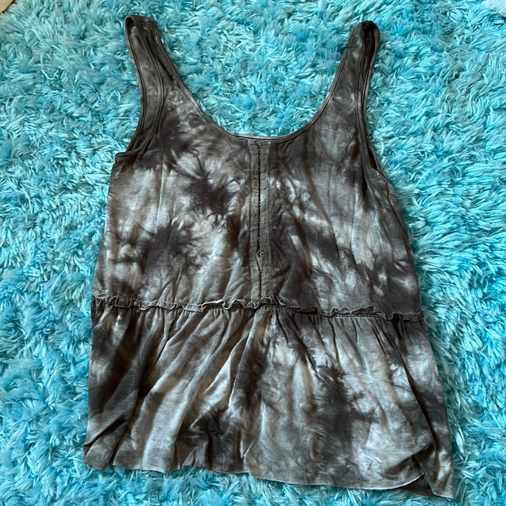 Grey & white flowy tie dye tank top